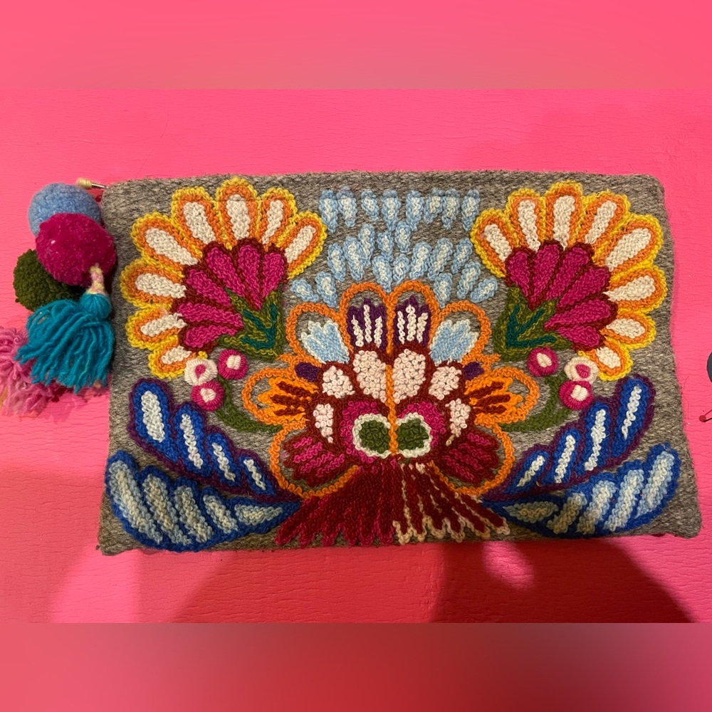 Noonday Collection Wildflower Clutch